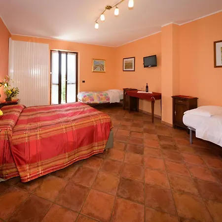 Vakantieboerderij Le Arcate Sinio